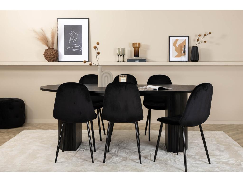 Table en velours noir