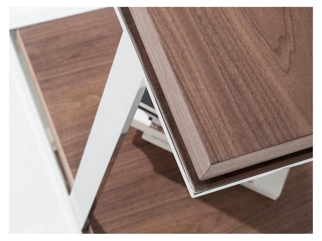 Table d'appoint marron