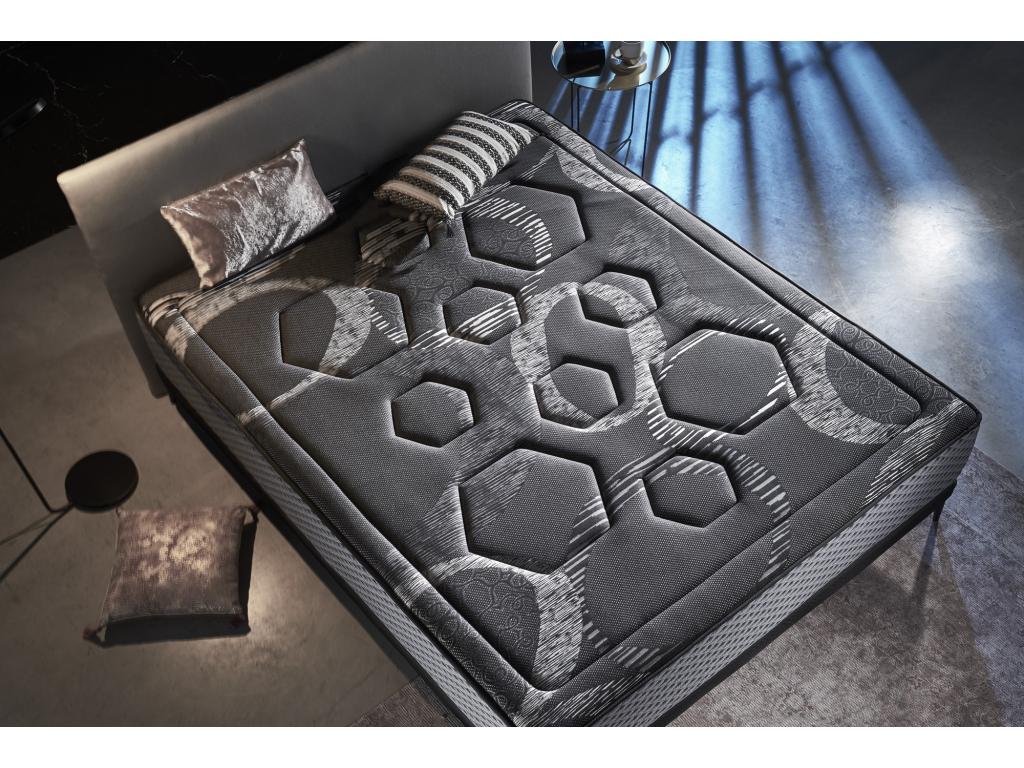 Matelas, 200 x 200 cm